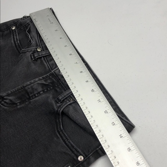 SILVER SUKI STRAIGHT BLACKWASH JEANS 28x31 LIKE NEW ⭐️ - Picture 10 of 13